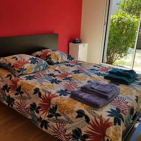 9 Pers 160 M² +Jardin- 10Mn Nantes -30Mn Mer Bouguenais Exterior photo
