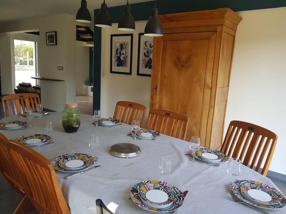 9 Pers 160 M² +jardin- 10mn Nantes -30mn