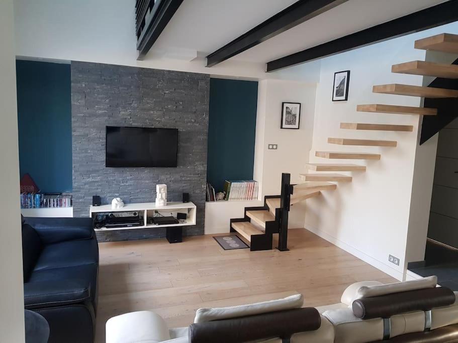 9 Pers 160 M² +jardin- 10mn Nantes -30mn Hébergement de vacances