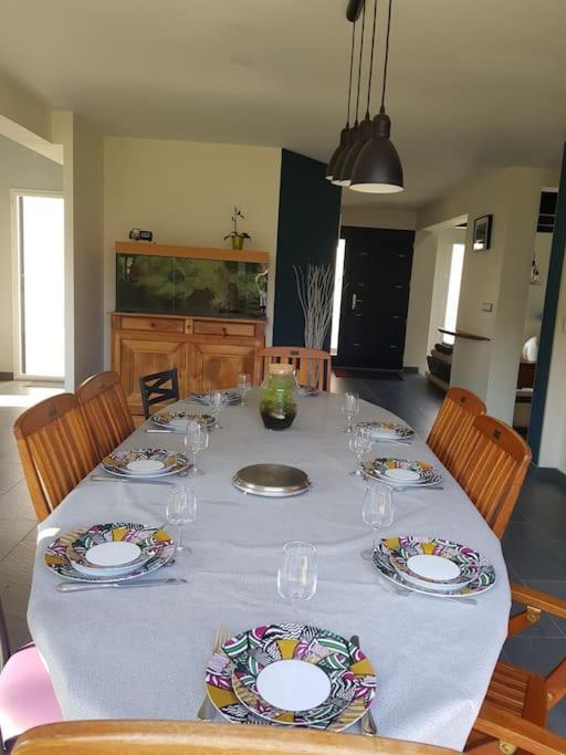 9 Pers 160 M² +jardin- 10mn Nantes -30mn * Bouguenais